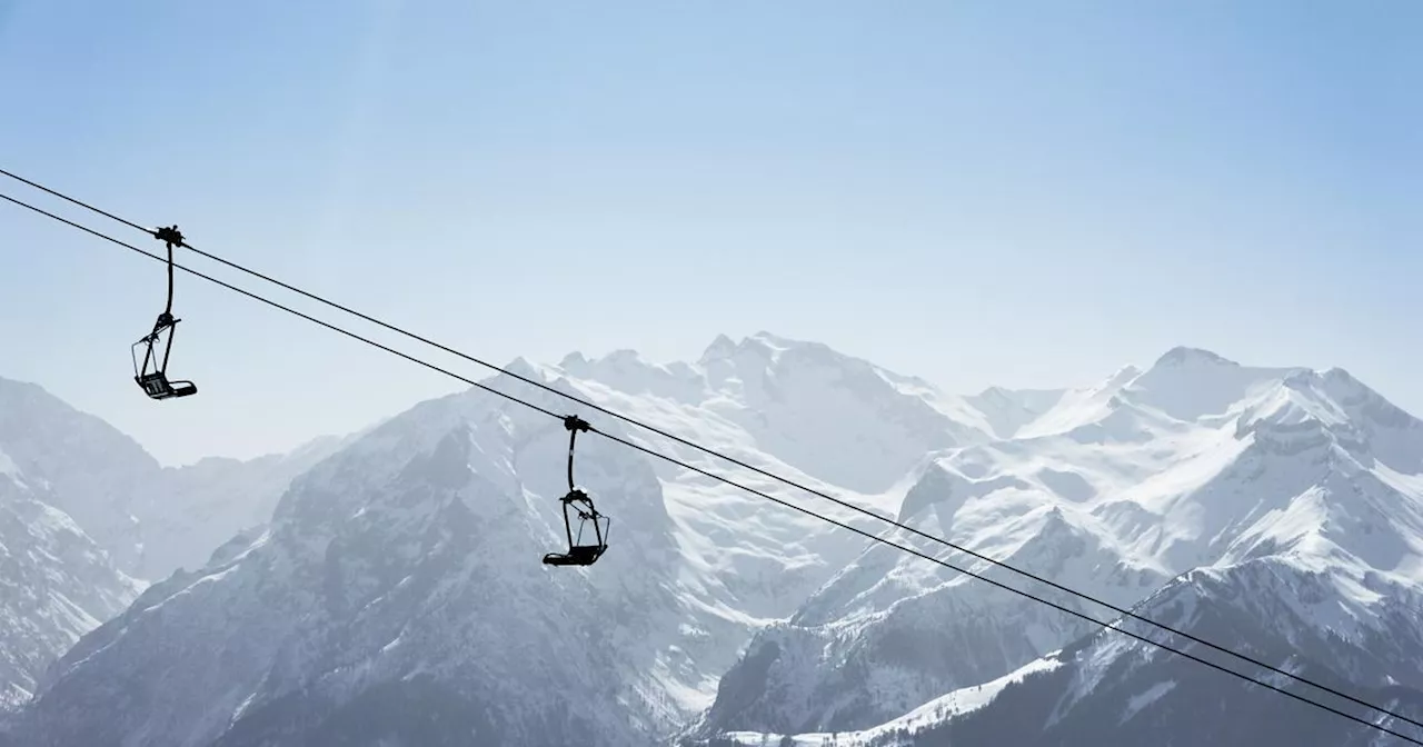 Petite chute de neige dans le nord-ouest et le Massif central