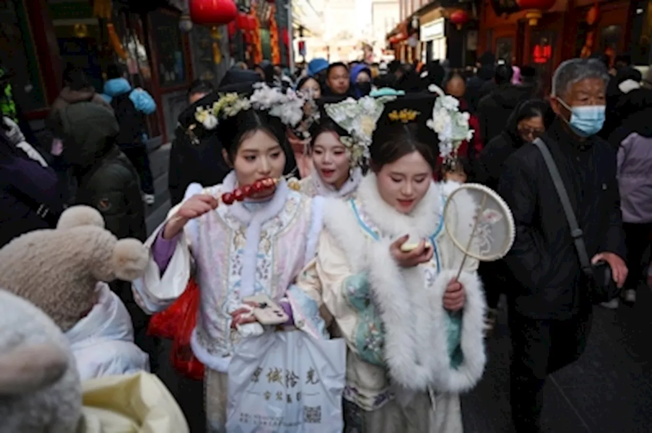 China's Lunar New Year Holiday Sees Boost in Consumption