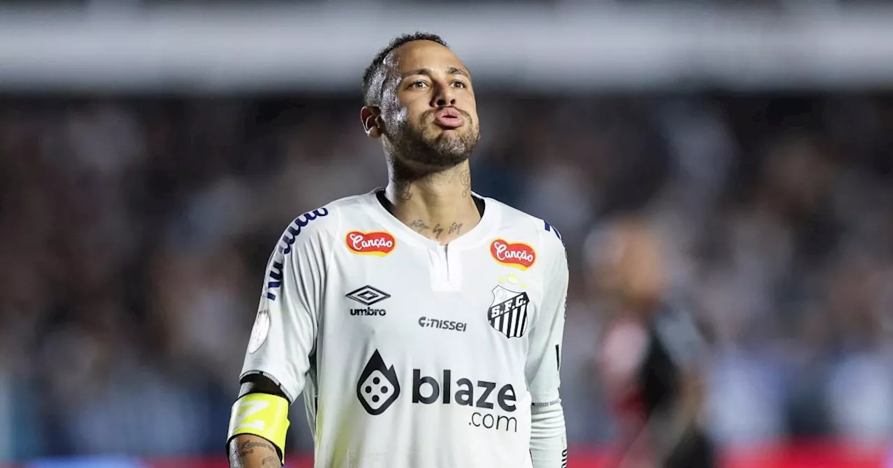 Neymar Injured in Groin During Santos Debut; Fans React Hilariously on Social Media