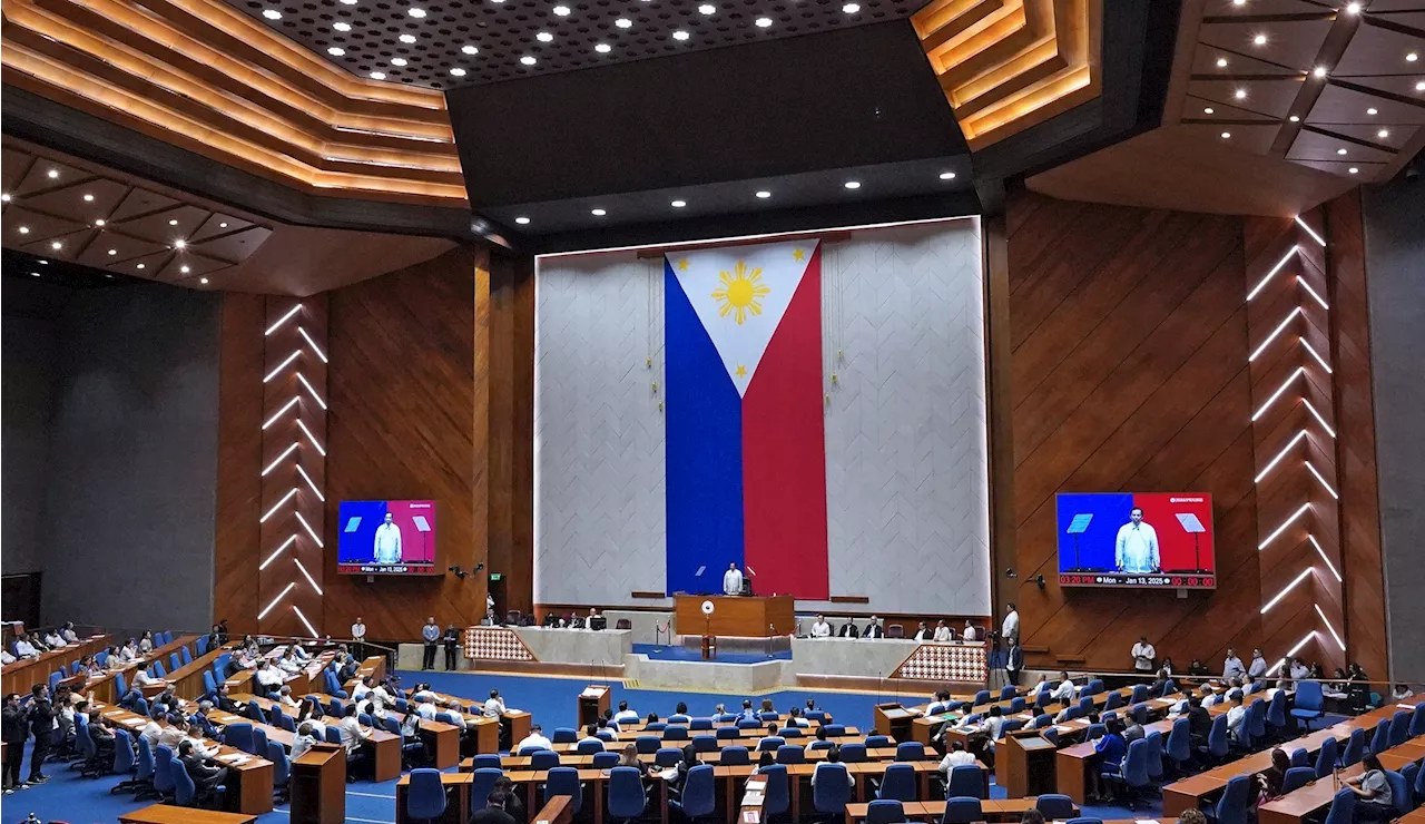 Over 200 Lawmakers Back Duterte Impeachment; President Denies 'Ayuda' Exchange