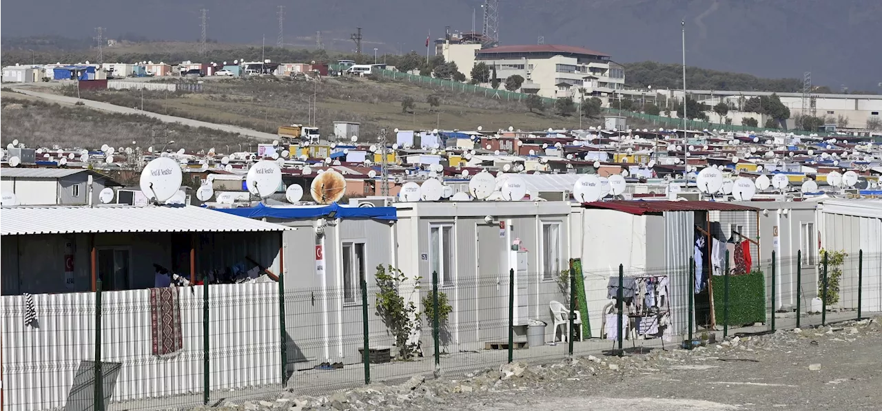 Zwei Jahre Erdbeben in der Türkei - 400.000 Menschen leben in Containern