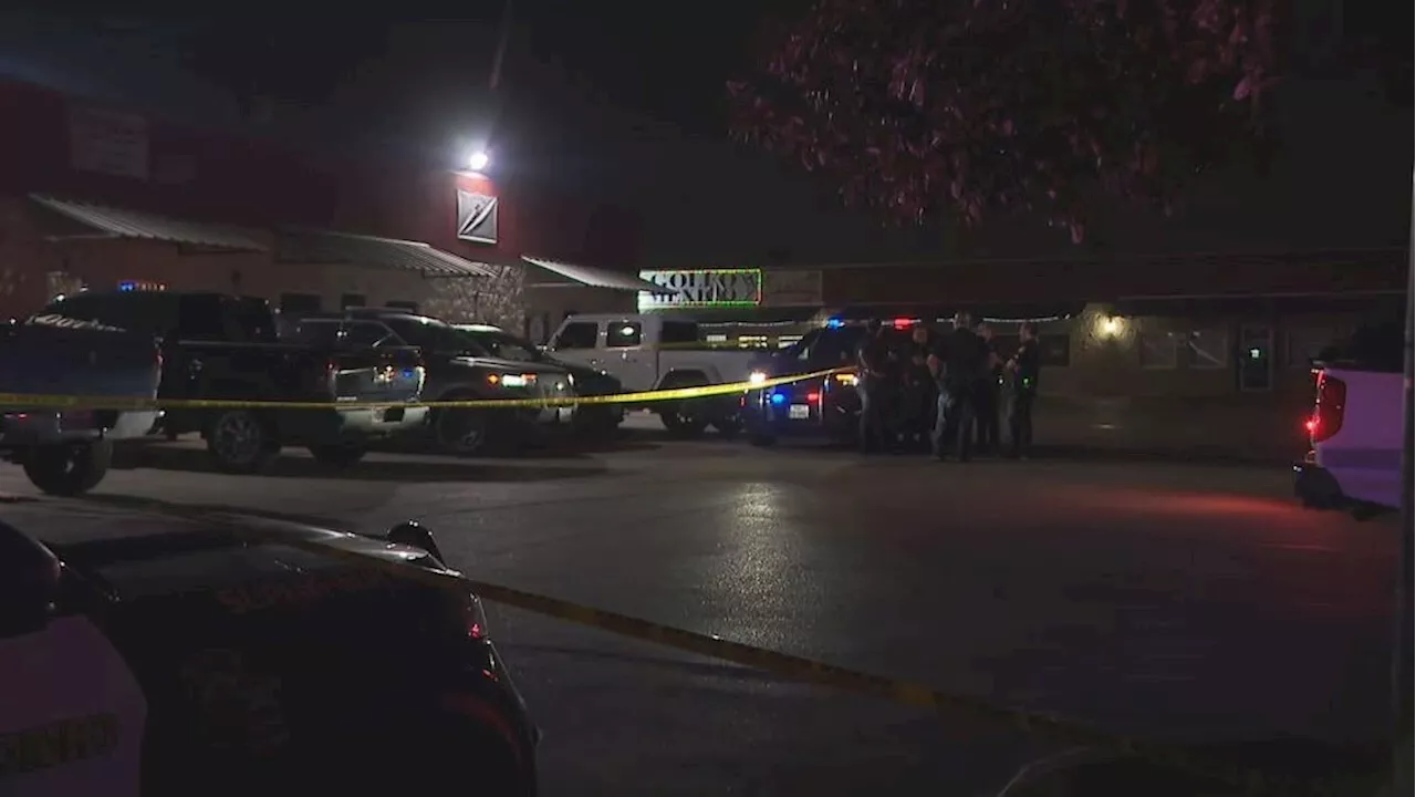 Barber Shop Owner Shoots Robbery Suspect