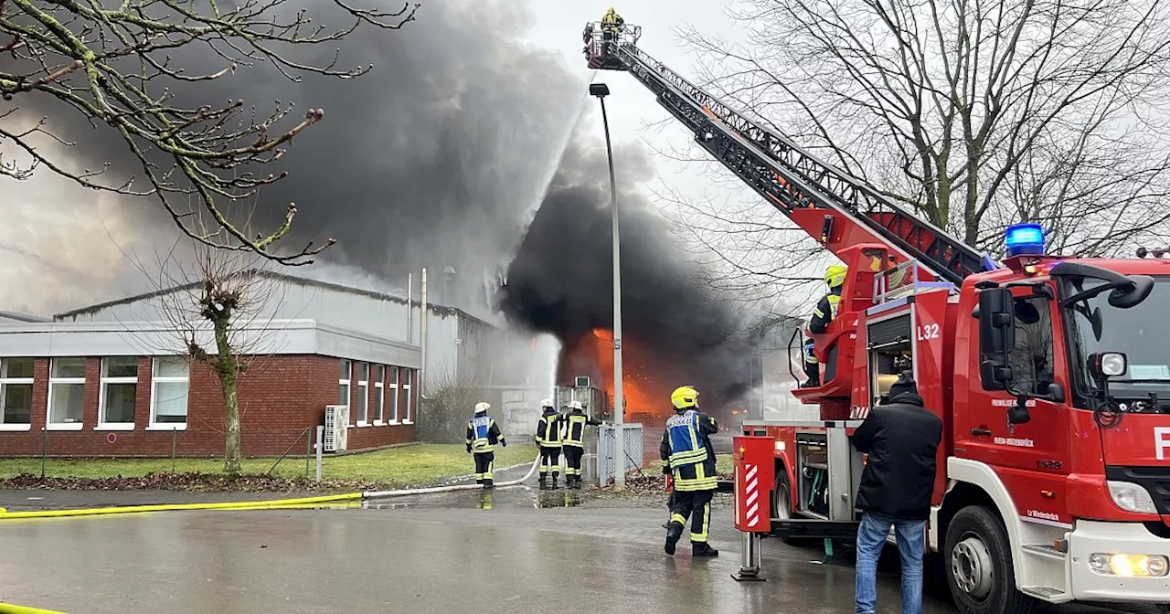 Großbrand bei der Kurt Schubert GmbH in Rietberg