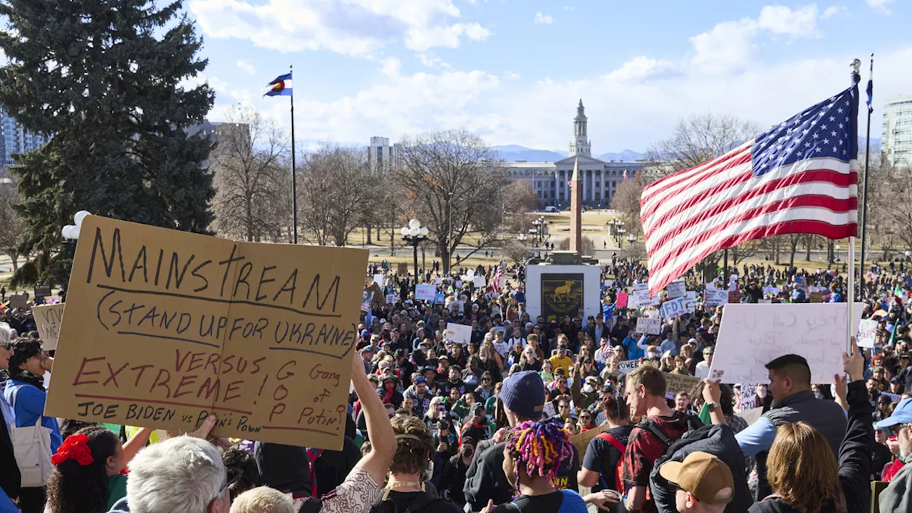 Protestas a lo largo de EEUU para rechazar las primeras medidas del gobierno de Trump