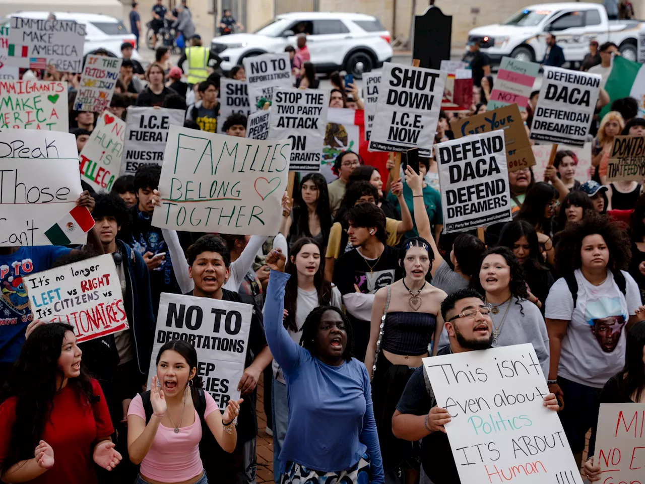 San Antonio high school students walk out to protest ICE raids