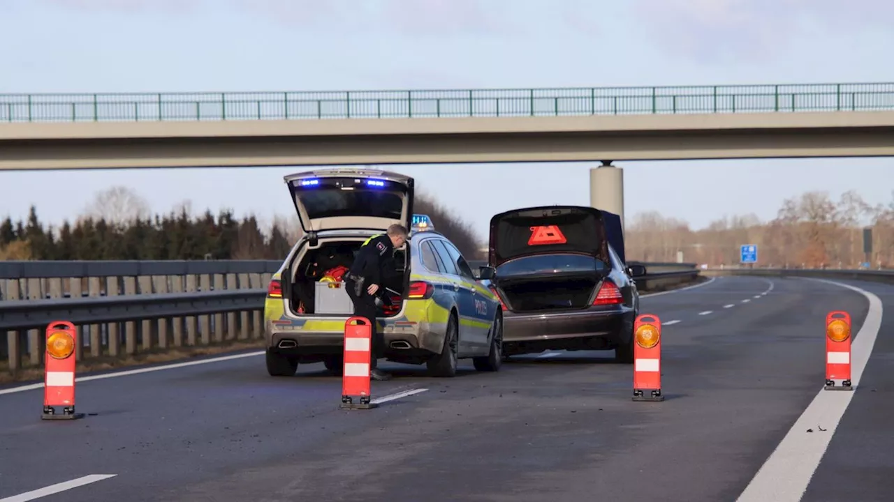 Autofahrer flüchtet vor Grenzkontrolle, Polizei verfolgt ihn auf der Autobahn