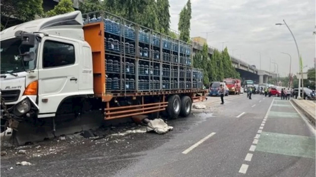 Kecelakaan Truk Aqua di Ciawi: Kritik Terhadap Praktik ODOL dan Tanggung Jawab Perusahaan