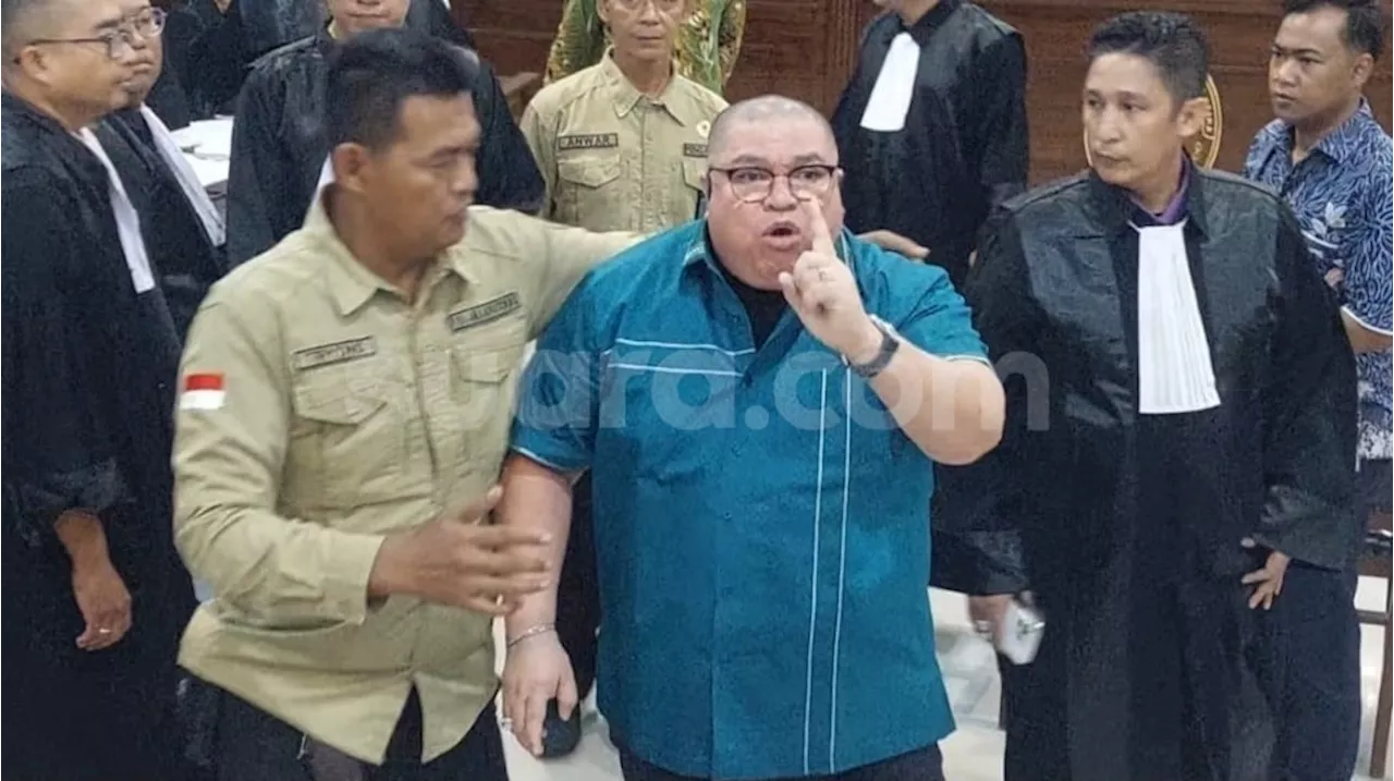 Rusuh Saat Sidang, Razman Arif Nasution Teriak-Teriak ke Hakim: Saya Tidak Takut Dipenjara!