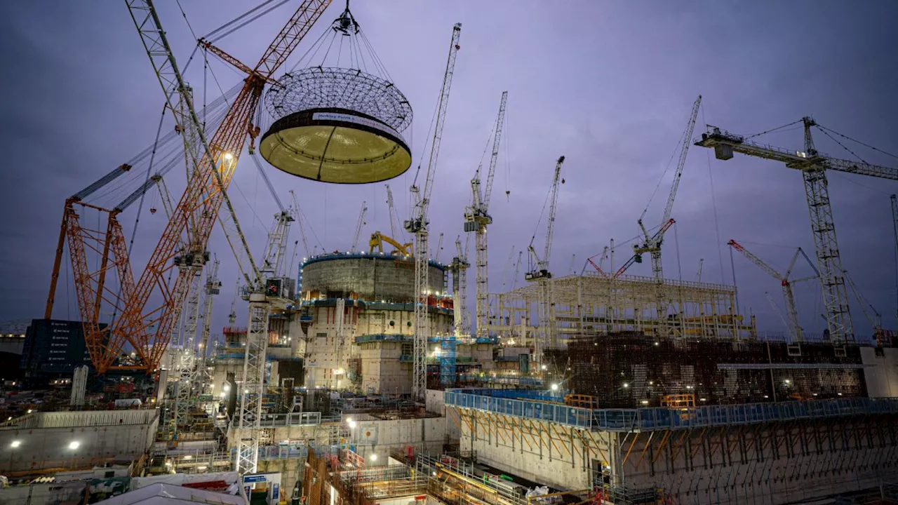 UK Government Loosens Planning Rules for Small Nuclear Reactors