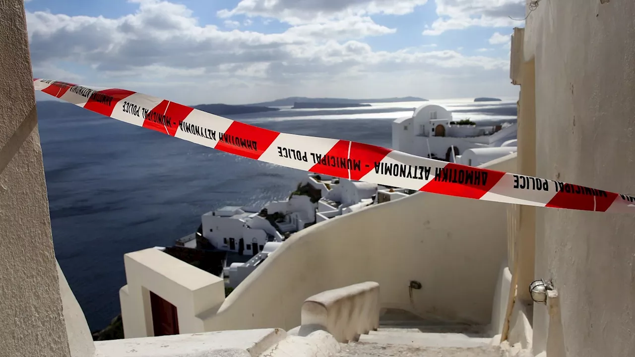 Strong Earthquake Strikes Near Santorini, Fears of Mega-quake Grow