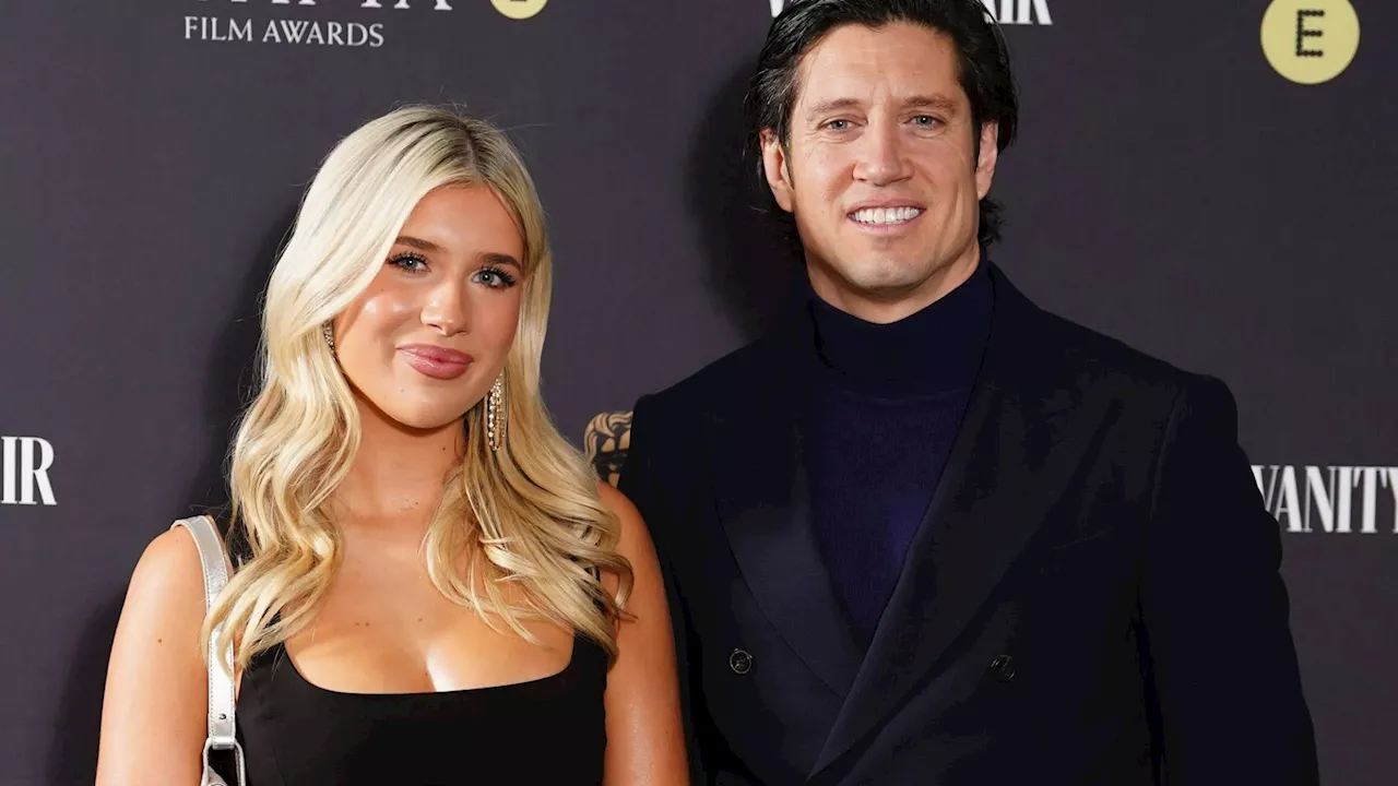 Vernon Kay’s daughter Phoebe is spitting image of famous mum Tess Daly as she walks Vanity Fair red c...