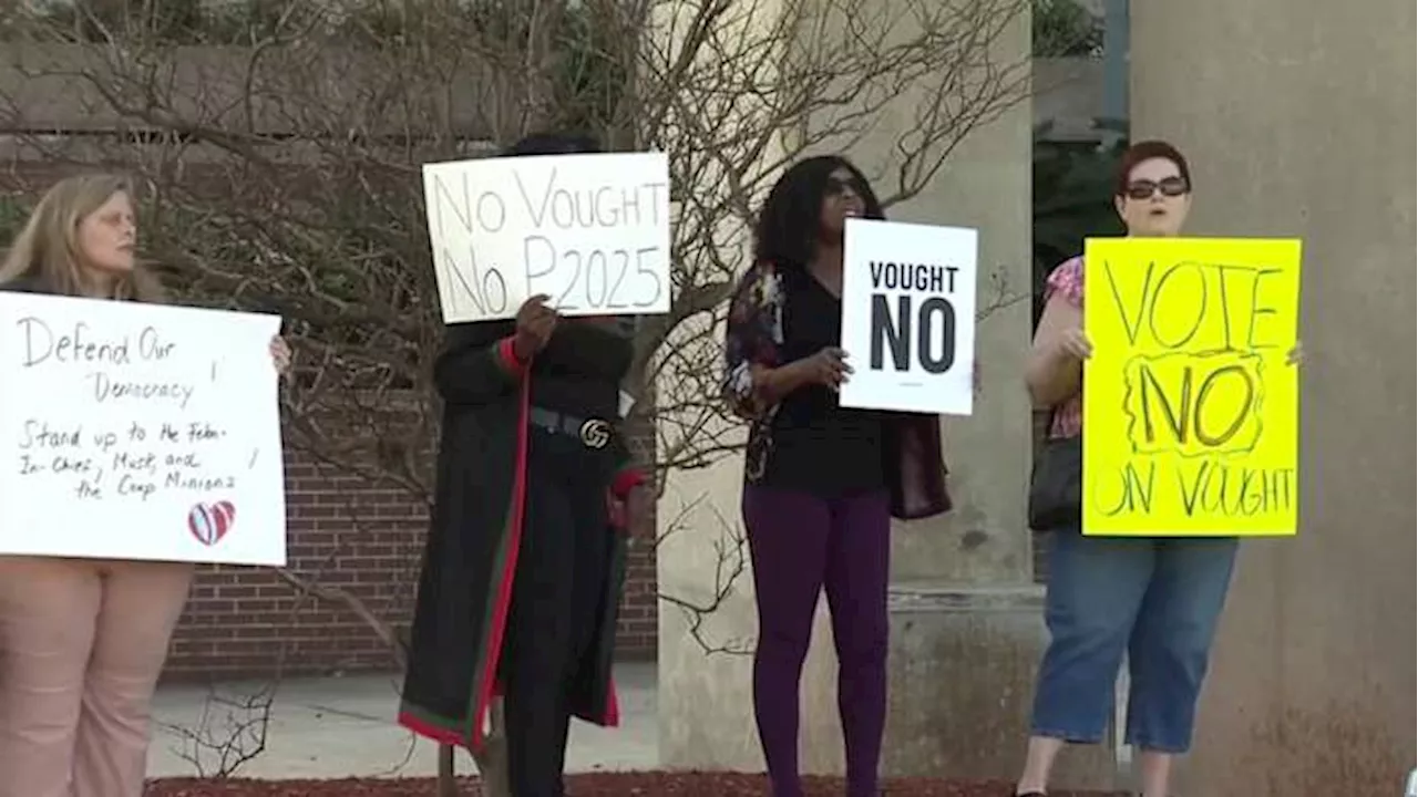 ‘Feels disempowering’: Protesters outside Rick Scott’s office denounce Trump’s recent orders, Musk, Vought nomination