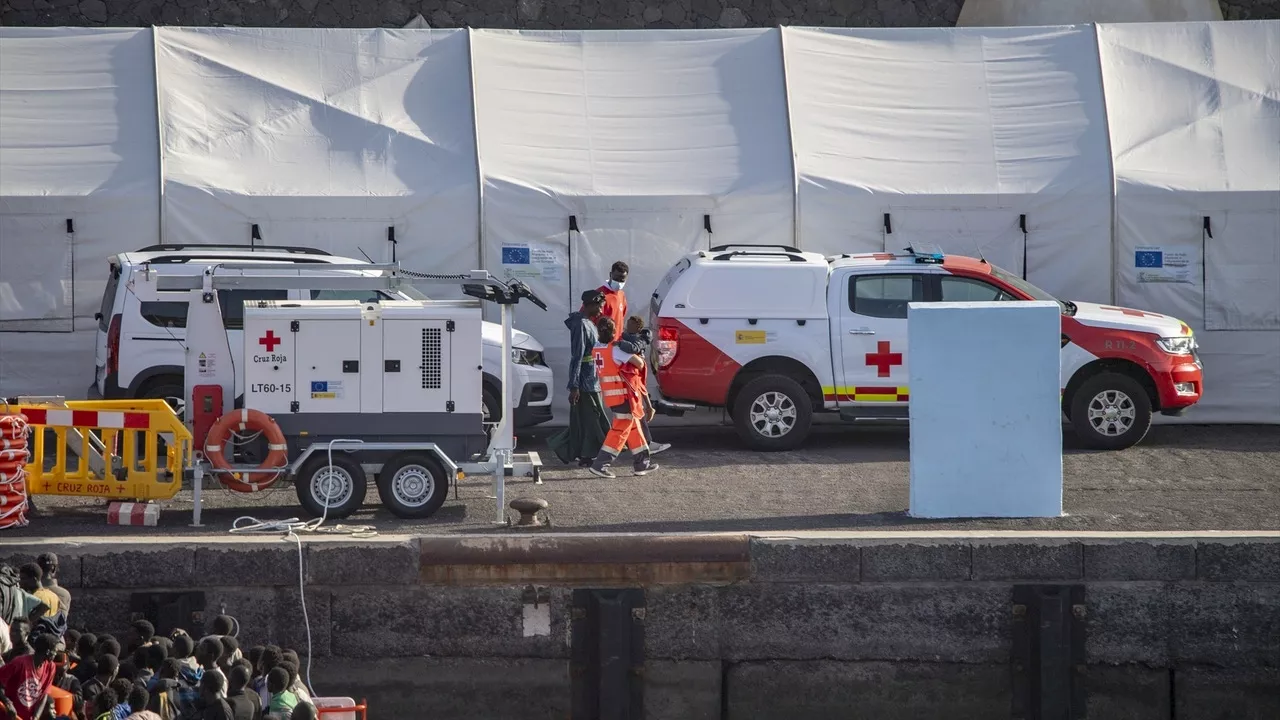 Canarias y Ceuta acogerán 4.500 menores migrantes: el Gobierno busca un reparto justo entre comunidades