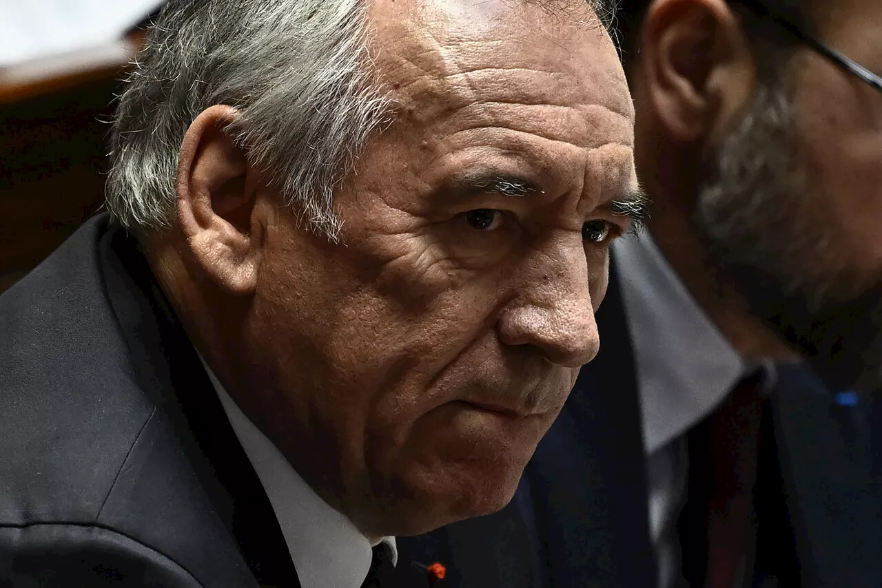 Droit du sol : après Mayotte, François Bayrou veut un débat 'plus large' sur la question