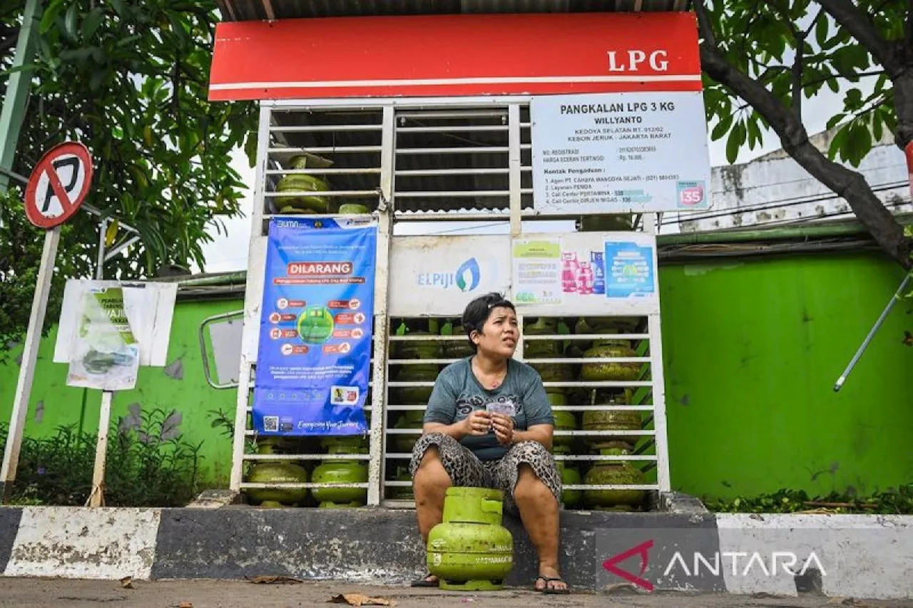 Kelangkaan LPG 3 Kg di Jakarta