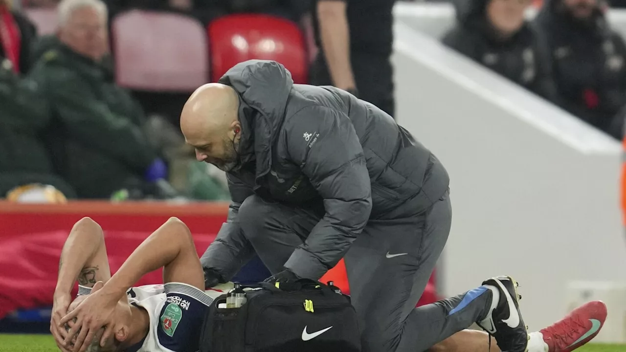 Brazil forward Richarlison sustains suspected calf injury