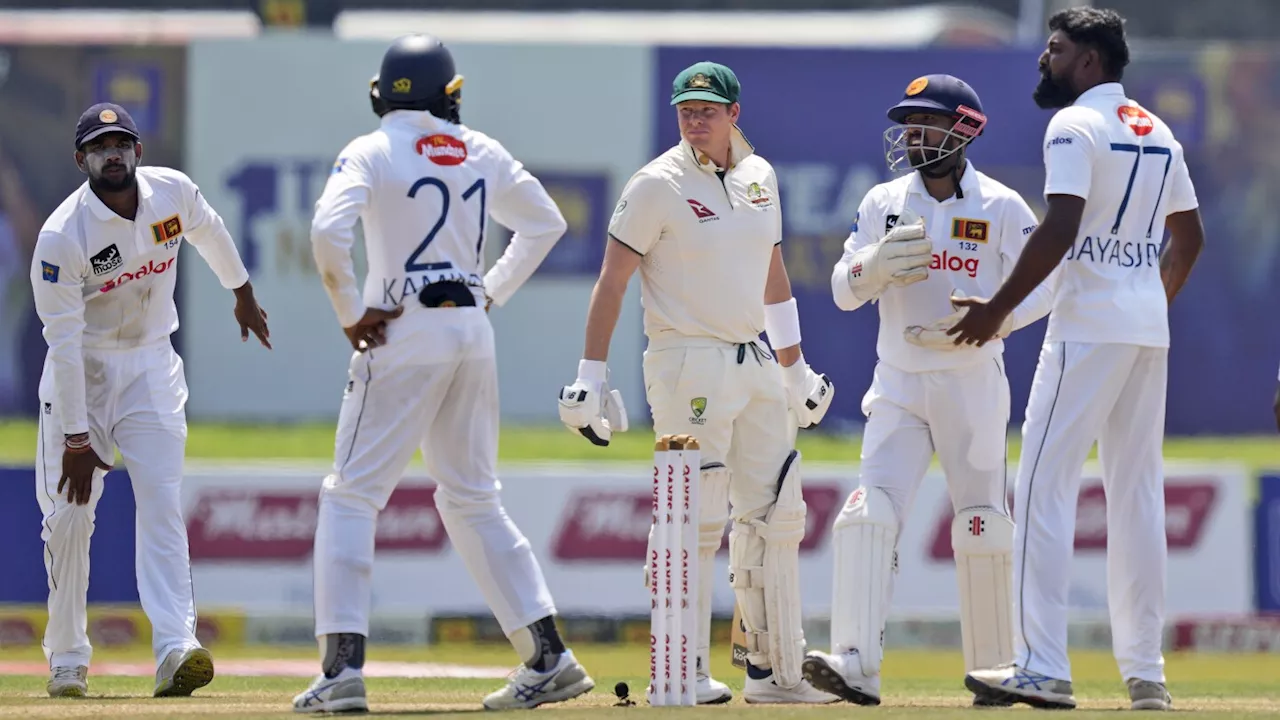 Khawaja again leads Australia in spin-friendly 2nd test against Sri Lanka