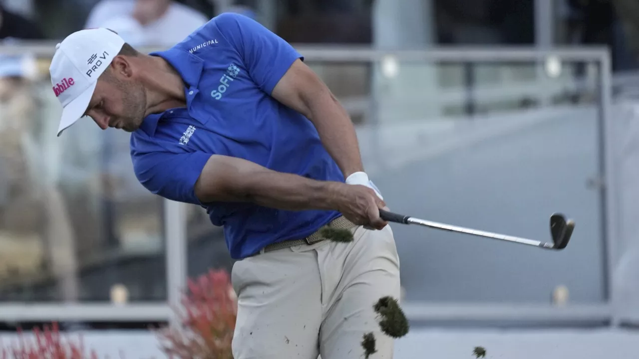 Wyndham Clark shoots 7-under 64 to take 1st-round lead in Phoenix Open