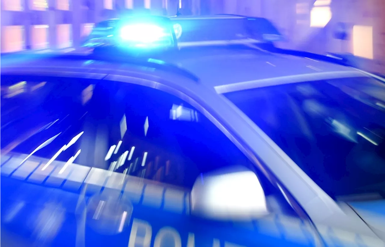 Gesundbrunnen: Mann uriniert vor Imbiss – 40 Polizisten müssen Streit lösen