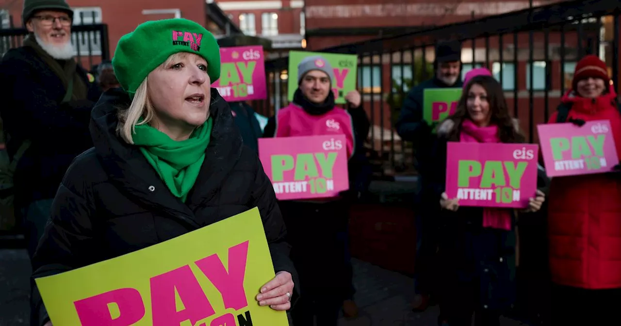 Glasgow Teachers to Strike Over Education Cuts