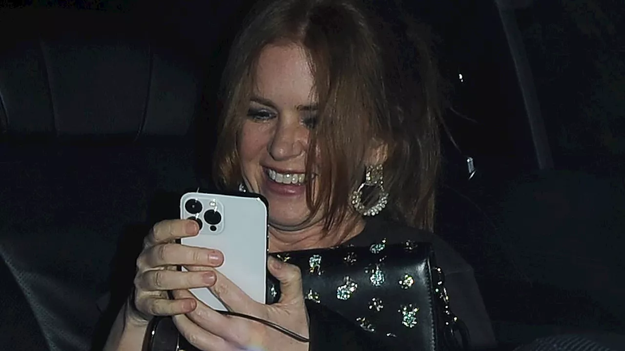 Isla Fisher's Britpop night out! Actress looks glam as she departs Chiltern Firehouse after evening...