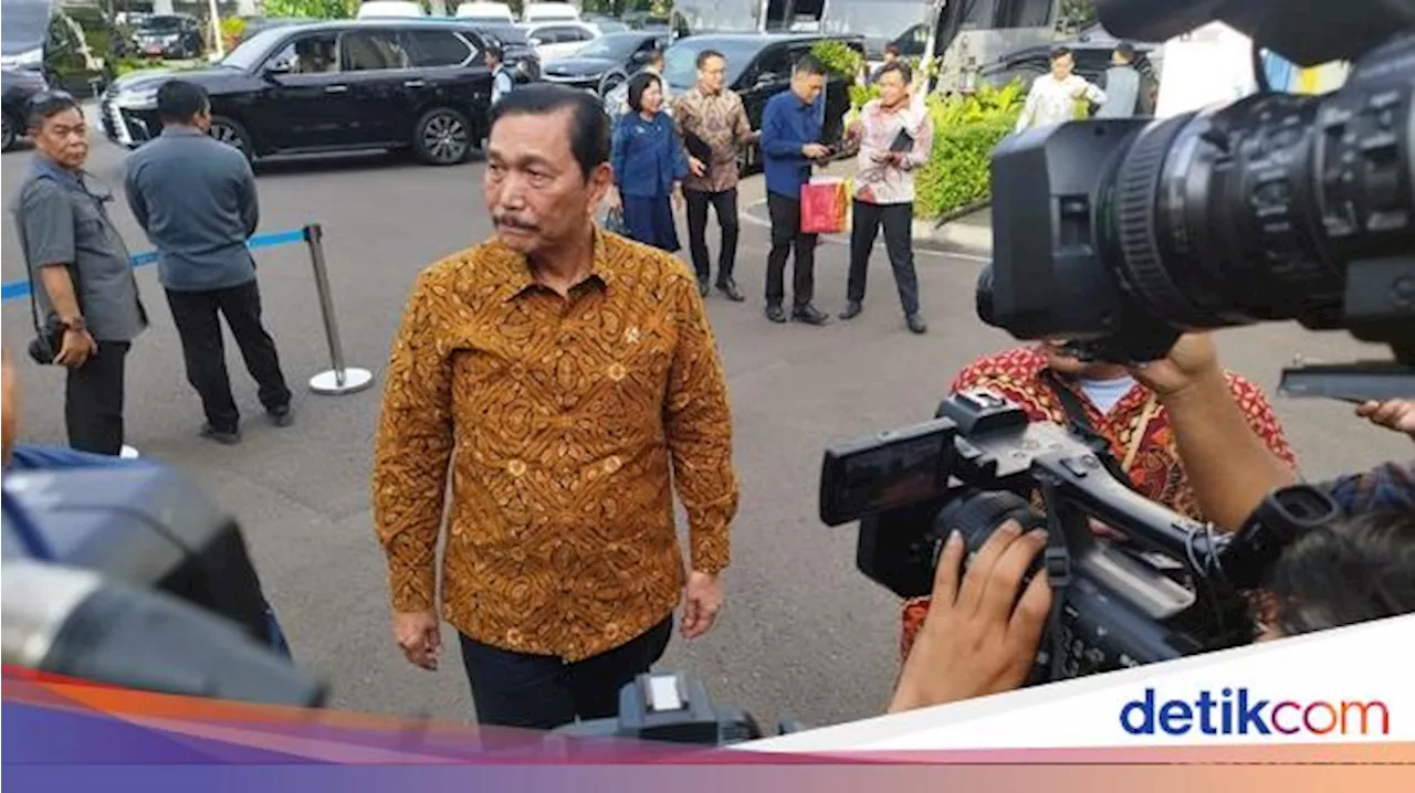 Luhut Ungkap Dana Bansos Rp 500 T, tapi yang Tepat Sasaran Cuma Separuh