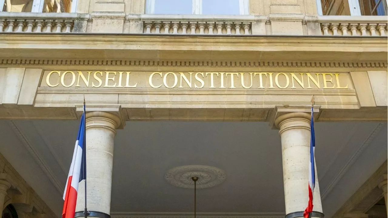 Budget : les députés de La France insoumise et du Rassemblement national saisissent le Conseil constitutionnel