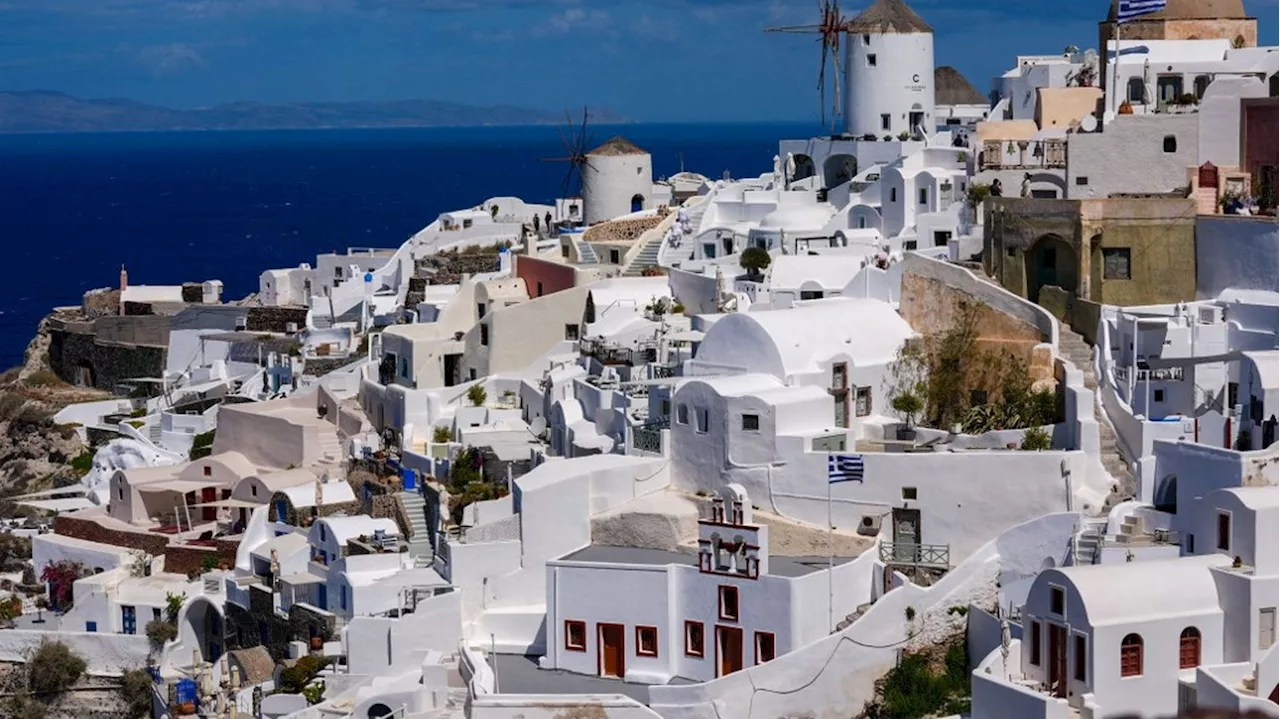 Tremblements de terre à Santorin : ce que l'on sait de l'activité sismique exceptionnelle qui secoue l'île gre