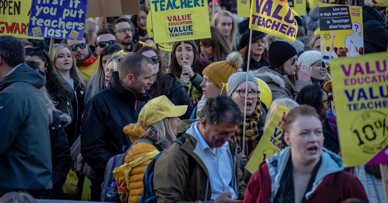 Glasgow Teachers to Strike Over Council Budget Cuts