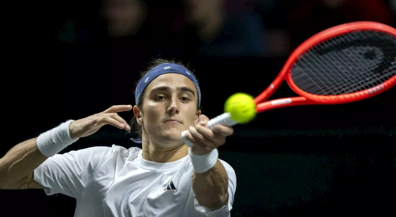 Bellucci in semifinale a Rotterdam, stende Tsitsipas