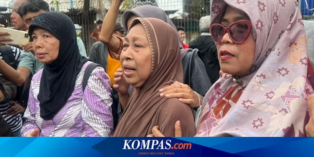 Tangis Haru Warga Kampung Bulu yang Rumahnya Terkena Gusuran Dikembalikan