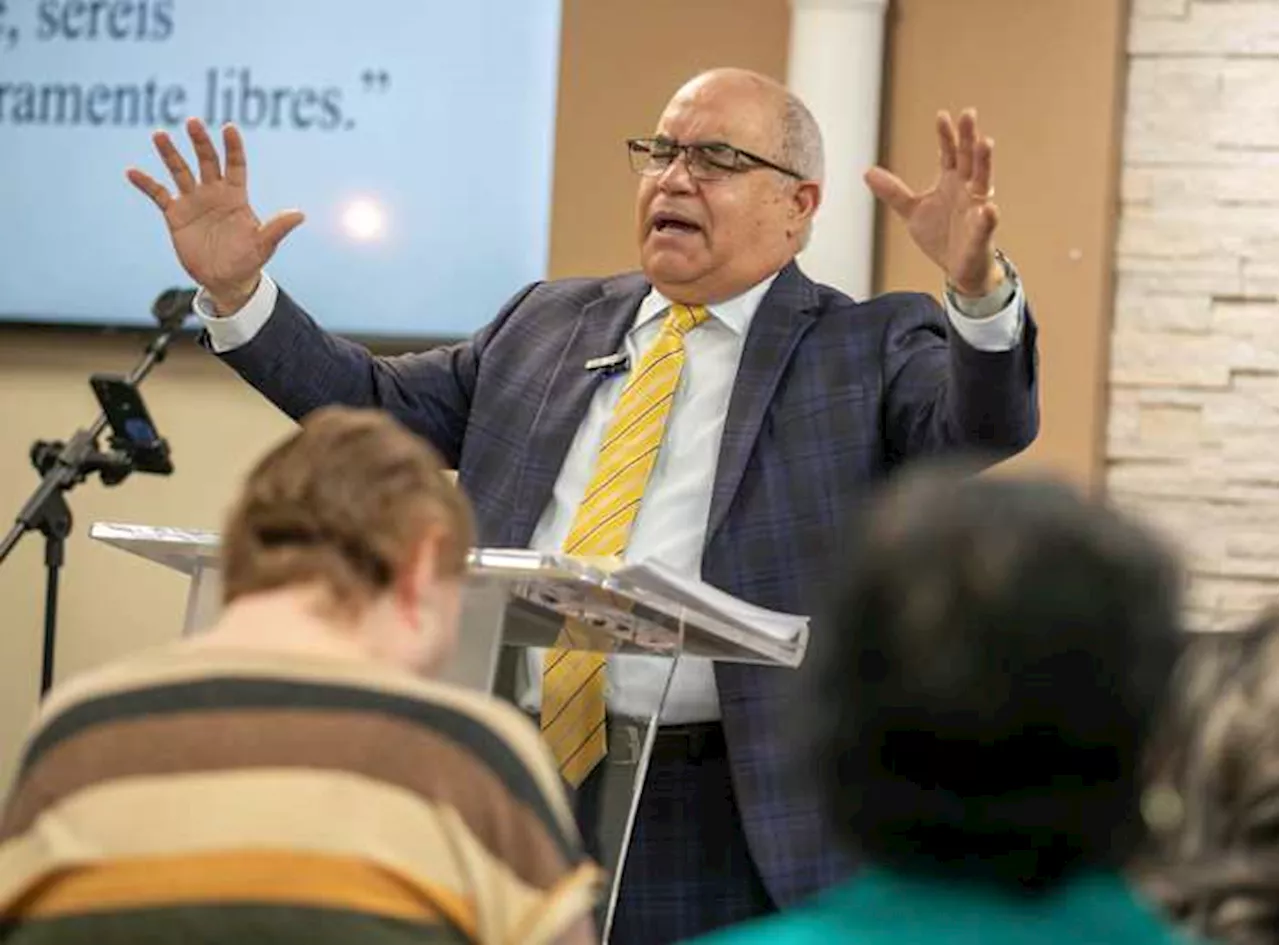 Fear Grips Latino Evangelical Churches in Florida Amidst New Immigration Enforcement