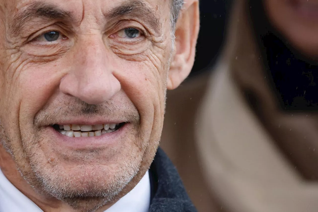 Nicolas Sarkozy Obligé de Porter un Bracelet Électronique