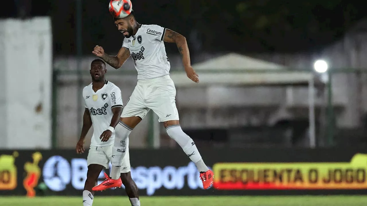 Bangu responde Botafogo após críticas ao gramado de Moça Bonita