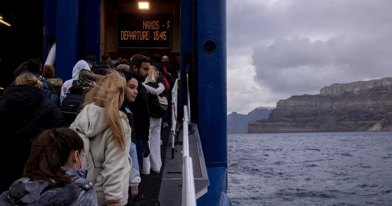 Santorin secouée par une vague sismique sans précédent