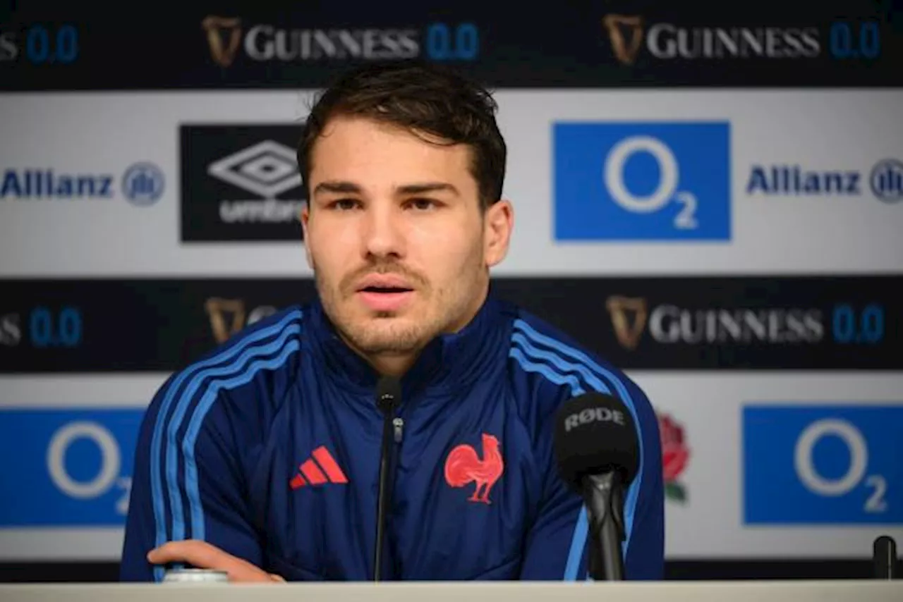 Antoine Dupont, avant Angleterre-France dans le Tournoi des 6 Nations : « Twickenham, c'est toujours sacré ...