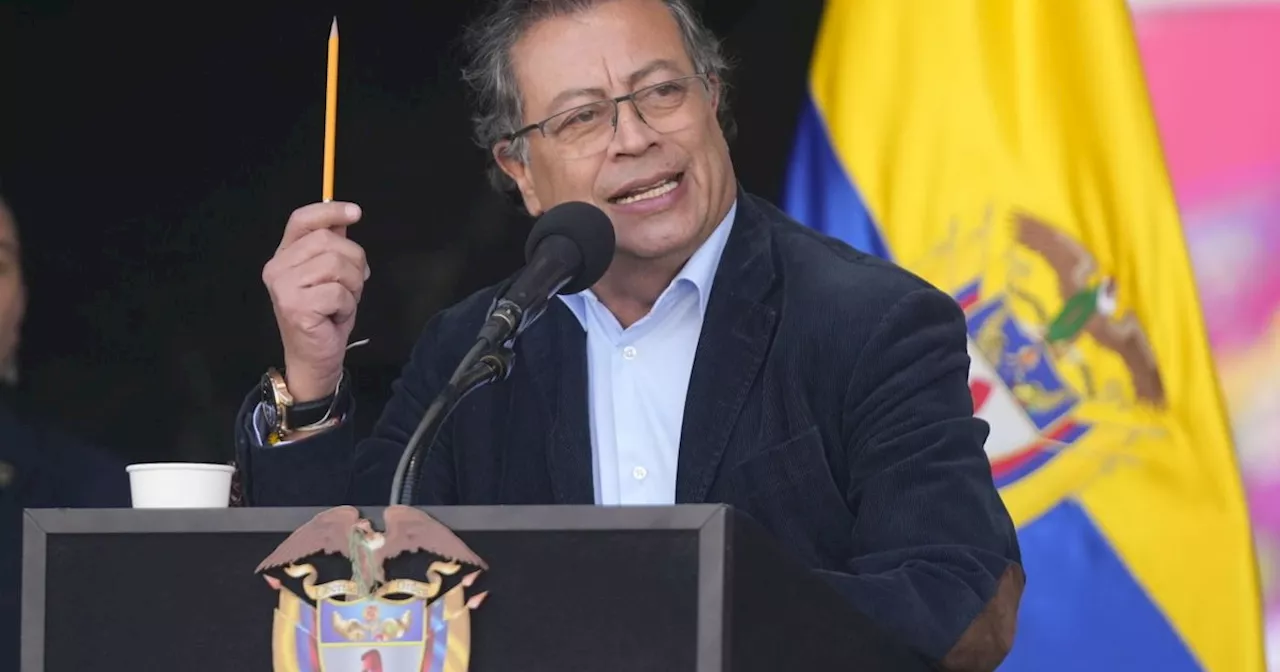 Colombia, il presidente Petro: &#034;La cocaina come il whisky, ecco perché l&#039;Occidente la vieta&#034;