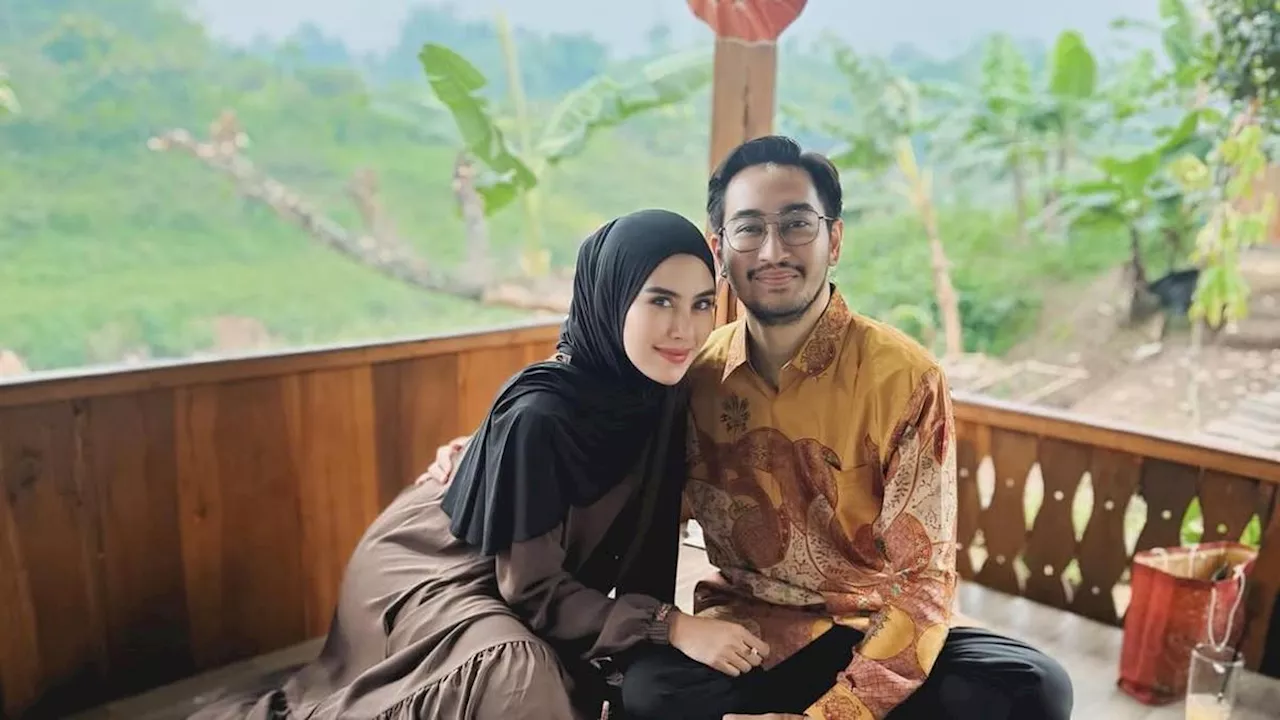 Syahnaz Sadiqah, dari Artis ke Ibu Pejabat: Transformasi dan Kebersamaan dengan Jeje Govinda