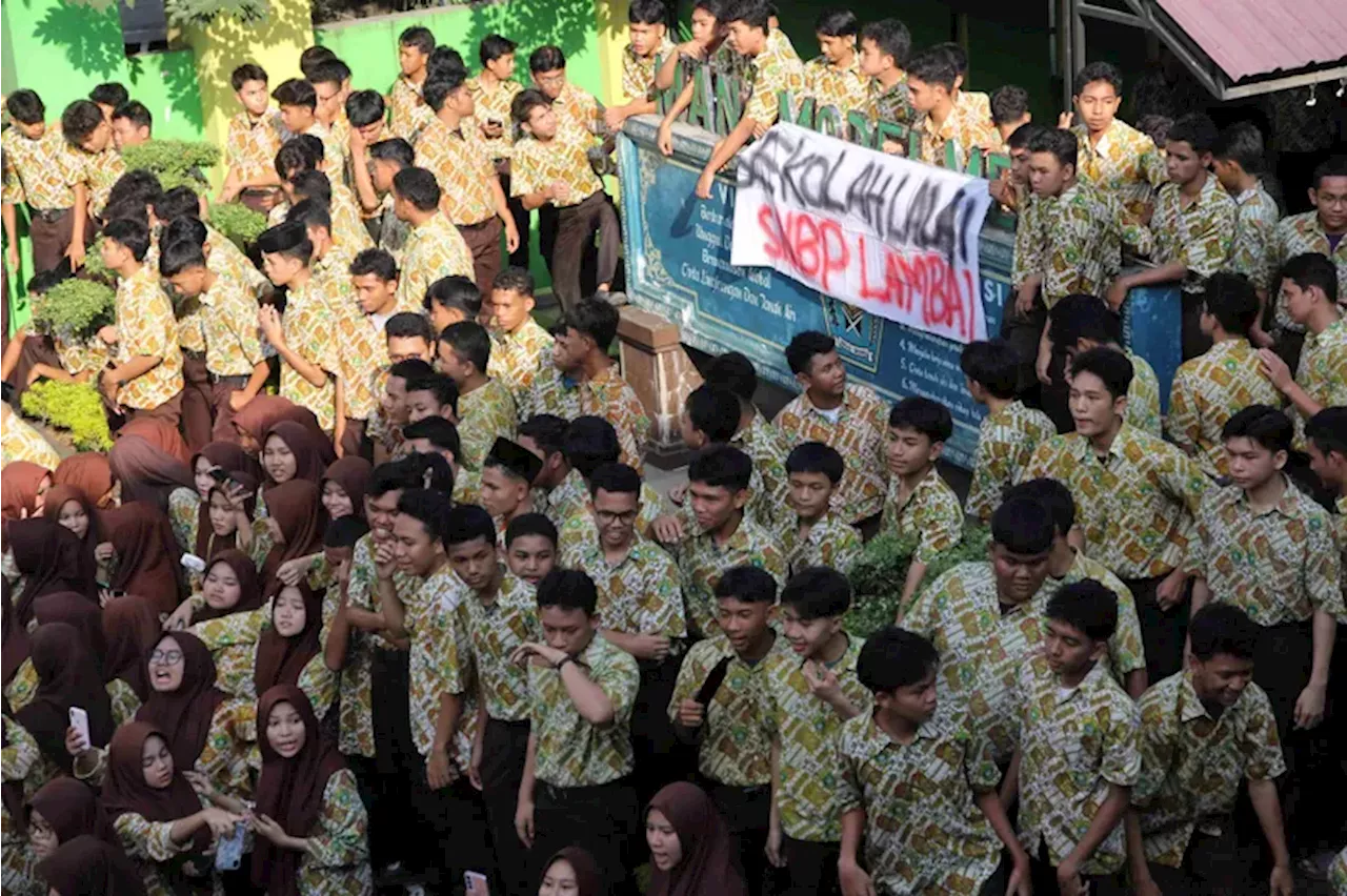 Aksi Siswa di Medan Tuntut Kepastian SNBP