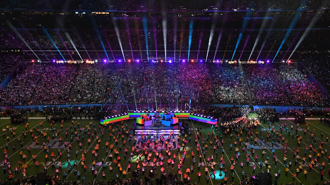 Do Super Bowl Halftime Show Performers Get Paid?