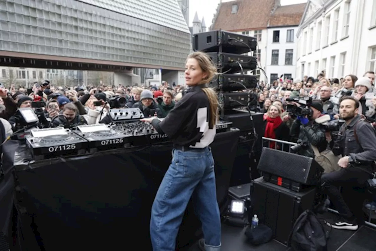 Charlotte de Witte heeft een stomende dj-set gegeven in Gent