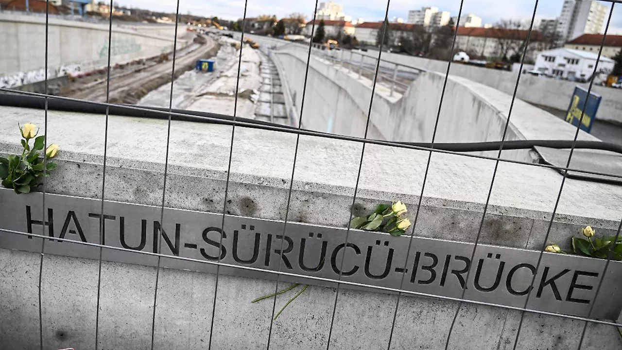 Gedenken an Hatun Sürücü: 20 Jahre nach dem Mord an der Deutsch-Kurdin