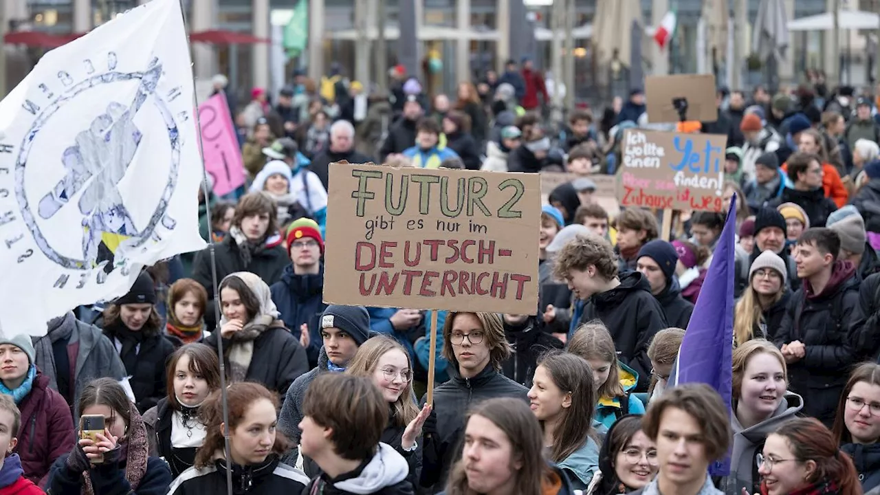 Klimastreik in Dresden: Auftakt für bundesweite Proteste vor der Bundestagswahl