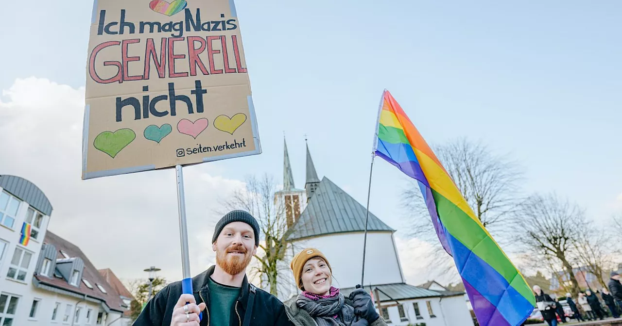 Demos gegen rechts im Kreis Gütersloh: Tausende Teilnehmer am Sonntag erwartet