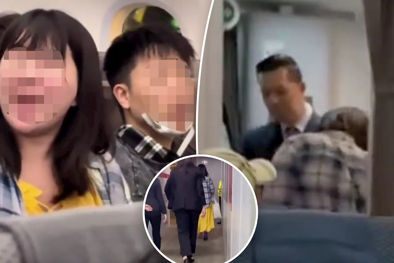 Passenger Forces Singapore Airlines Flight Delay After Bathroom Tantrum