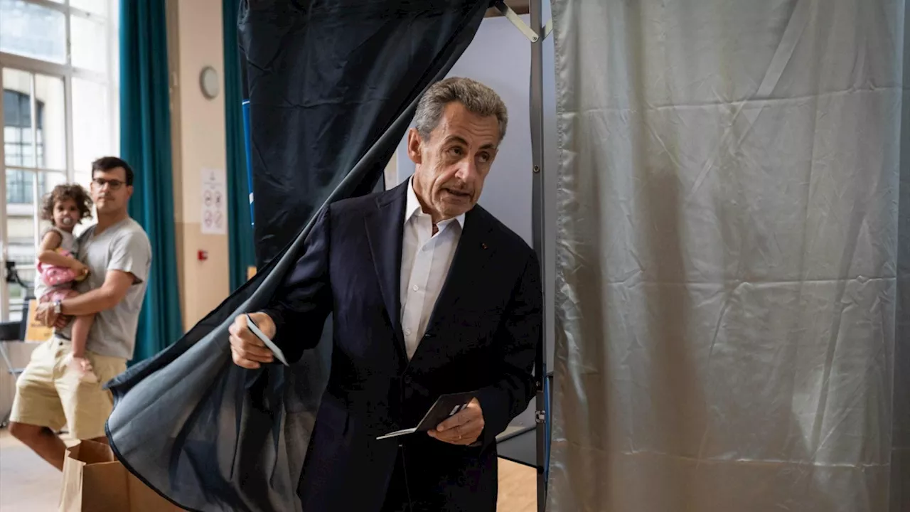 Sarkozy inicia arresto domiciliario con brazalete electrónico