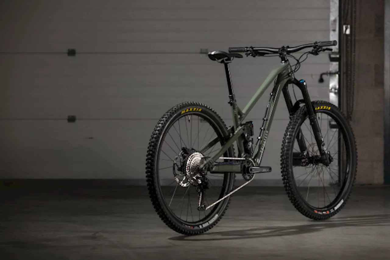 Privateer Bikes Slash Prices on 161 Enduro and 141 Trail Bikes