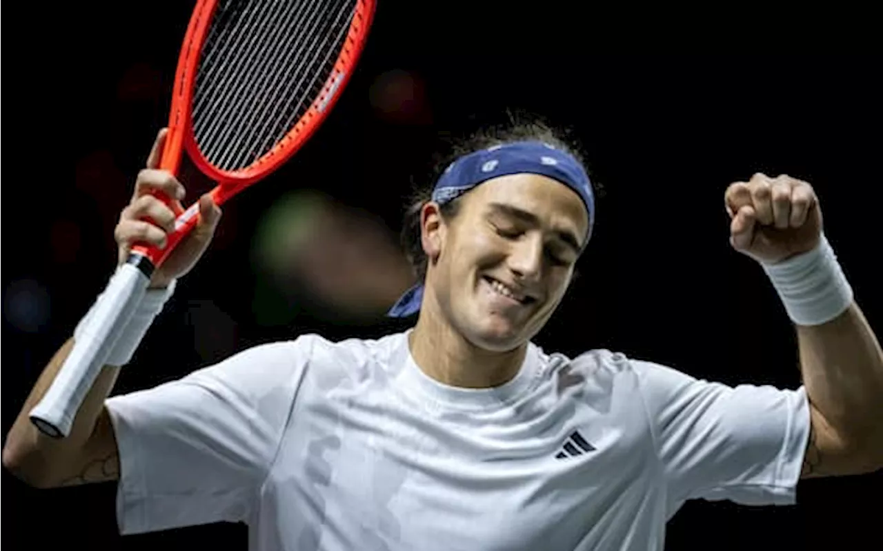 Bellucci in semifinale ad Rotterdam, batte Tsitsipas