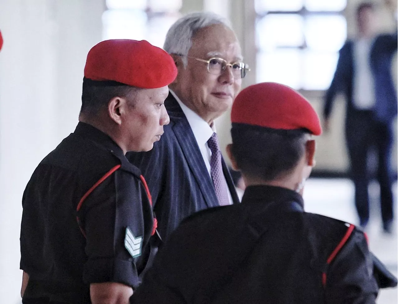 Najib Objects to Gag Order on Royal Addendum Claim