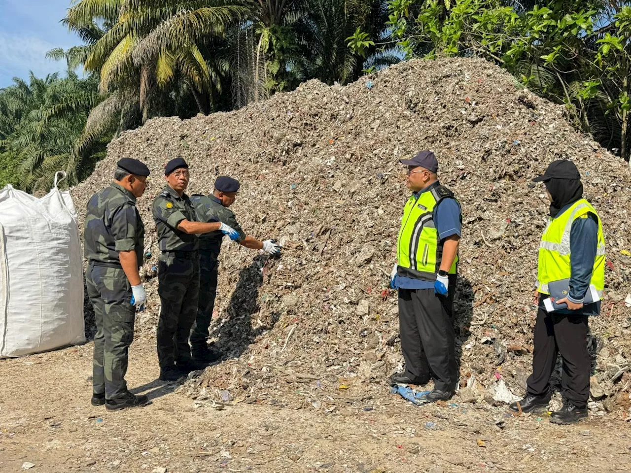 Raid on illegal Bukit Mertajam e-waste processing plant sees 11 nabbed